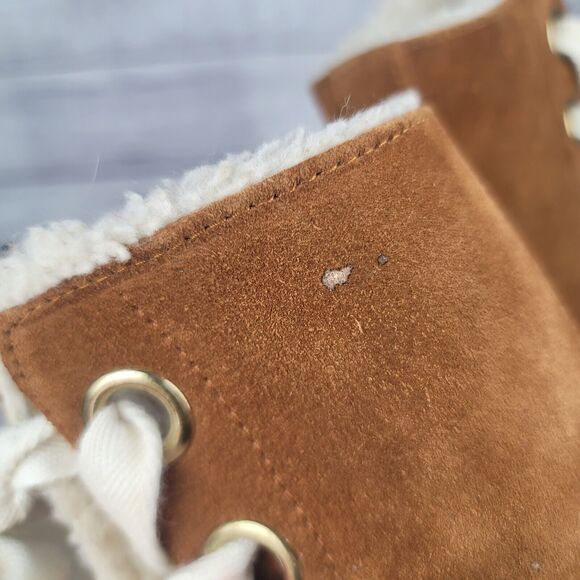 CONVERSE Chuck Taylor Beverly Lace Suede Leather Winter Shoes Women 6 - Picture 7 of 9